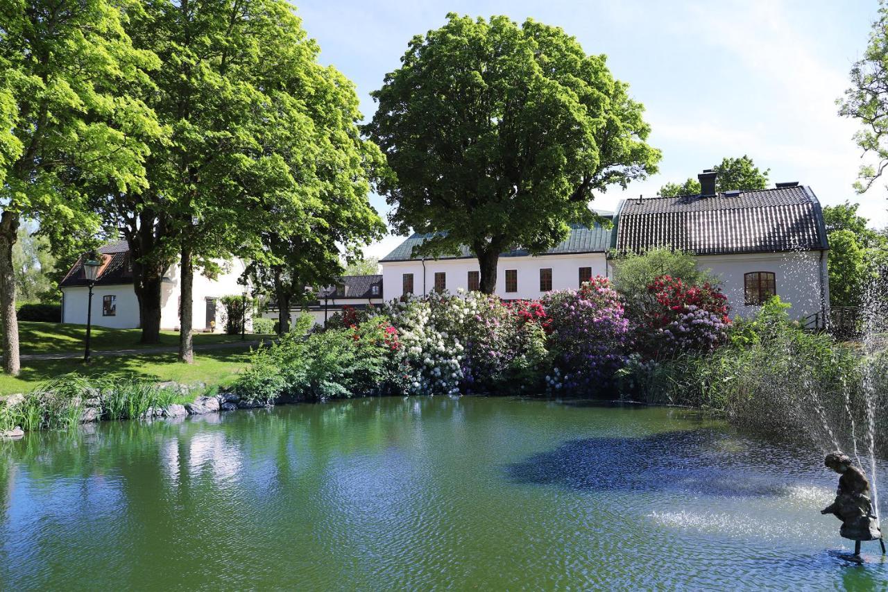 Отель Haringe Slott Vasterhaninge Экстерьер фото