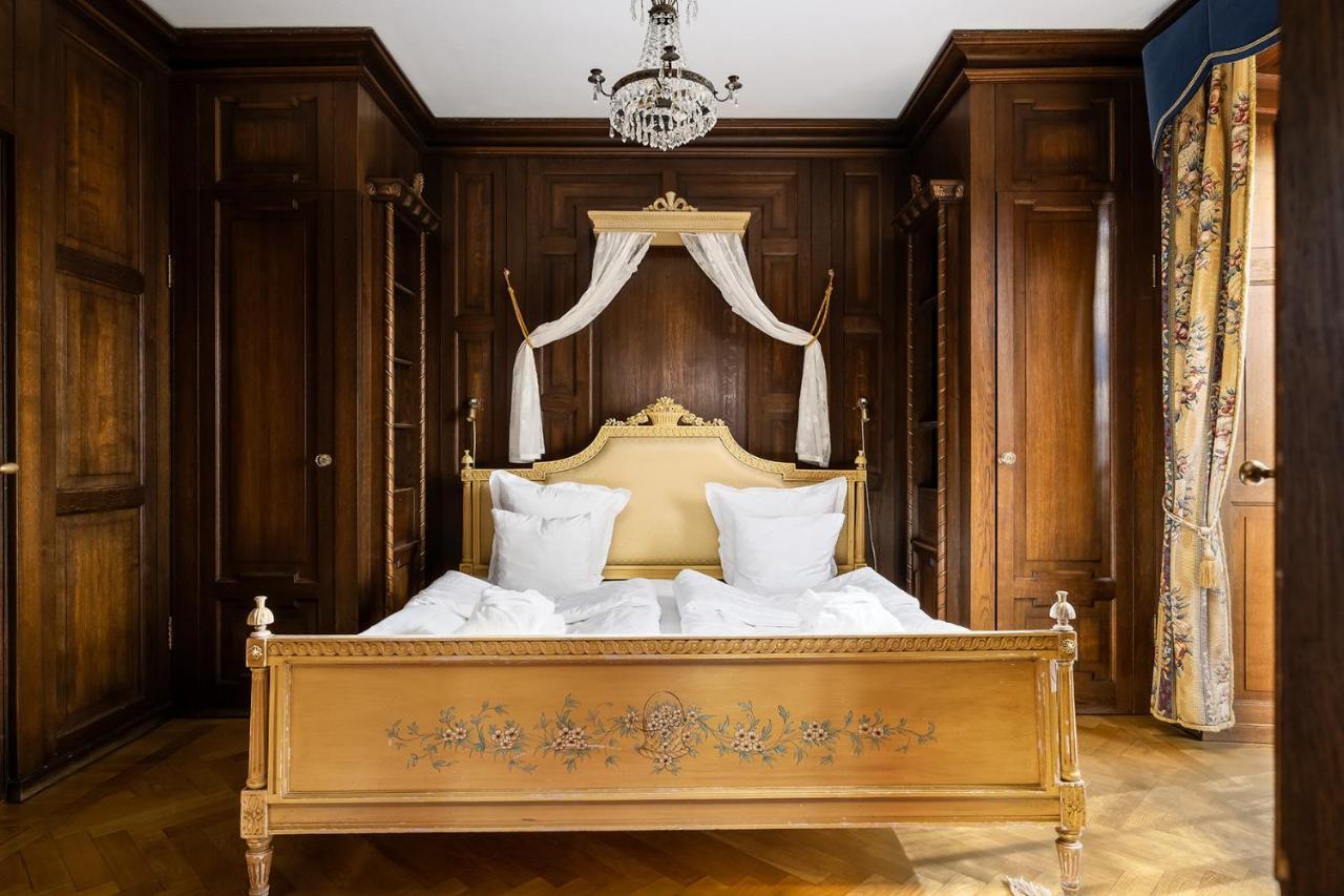 Отель Haeringe Slott Musko Havsbad Экстерьер фото