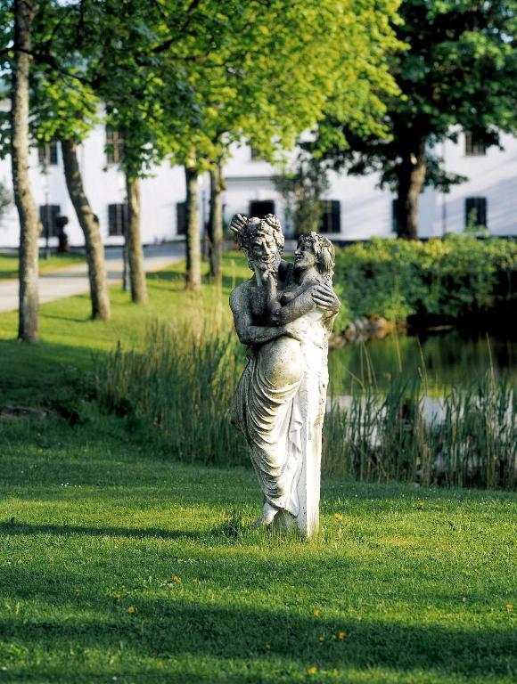 Отель Haringe Slott Vasterhaninge Экстерьер фото