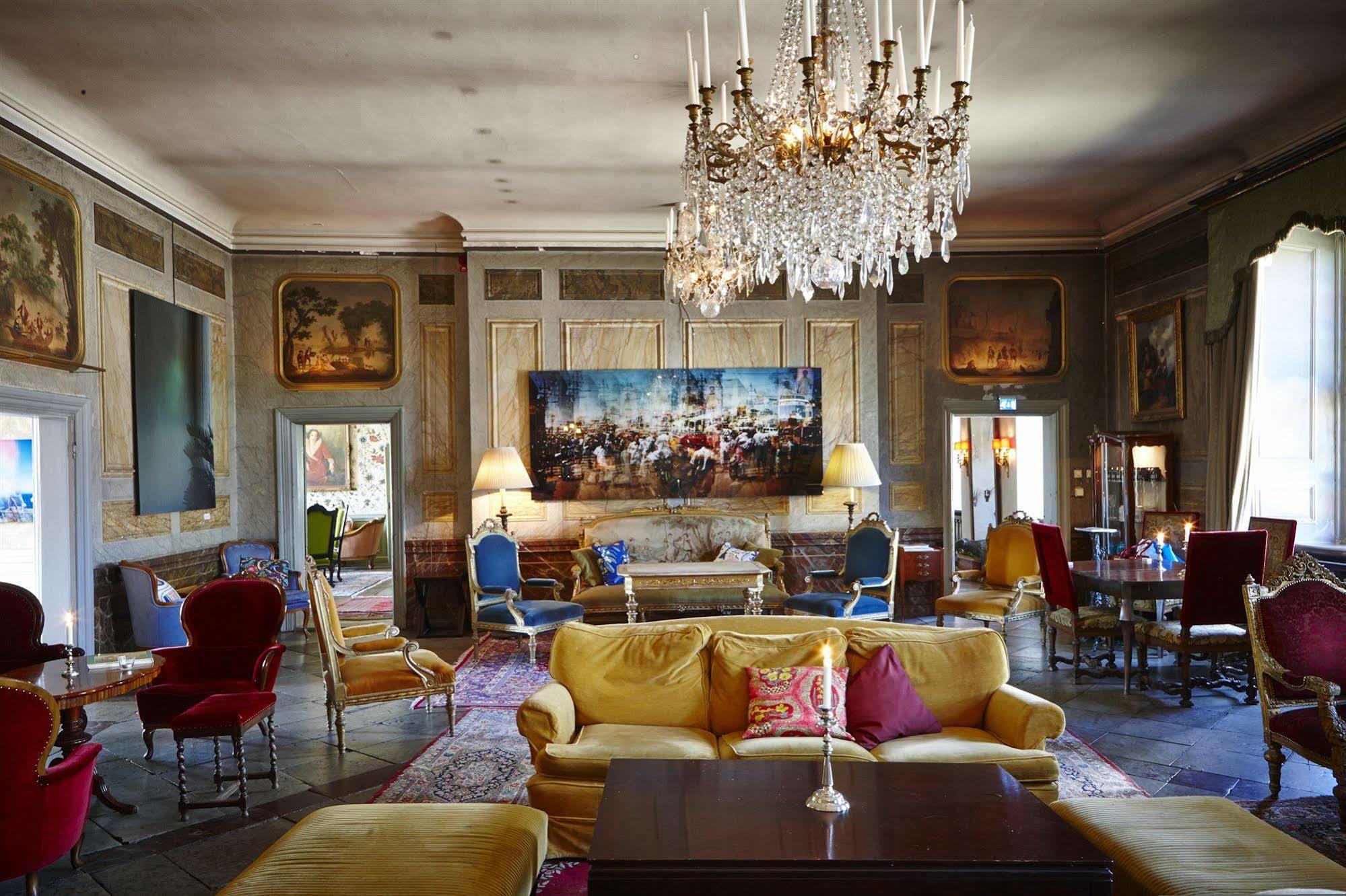 Отель Haeringe Slott Musko Havsbad Экстерьер фото