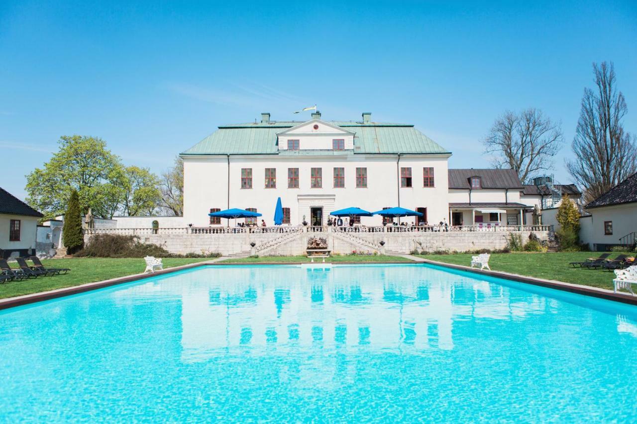 Отель Haeringe Slott Musko Havsbad Экстерьер фото
