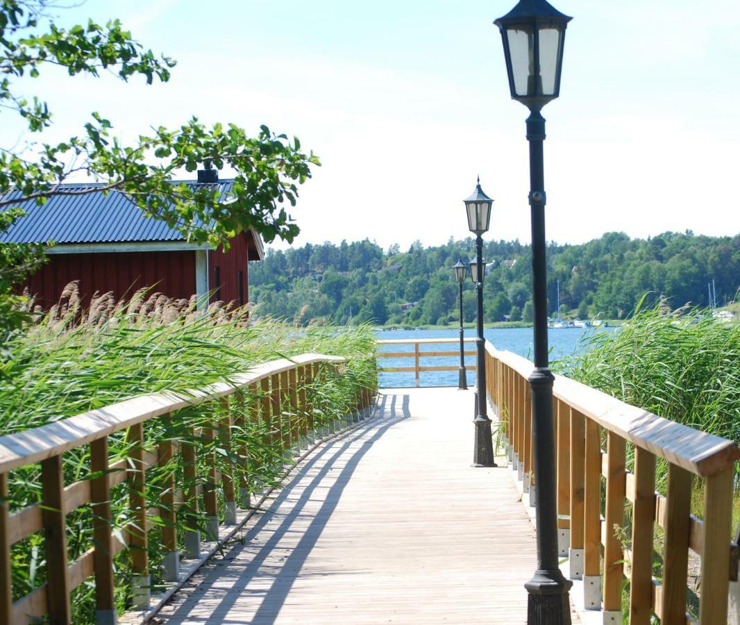 Отель Haringe Slott Vasterhaninge Экстерьер фото